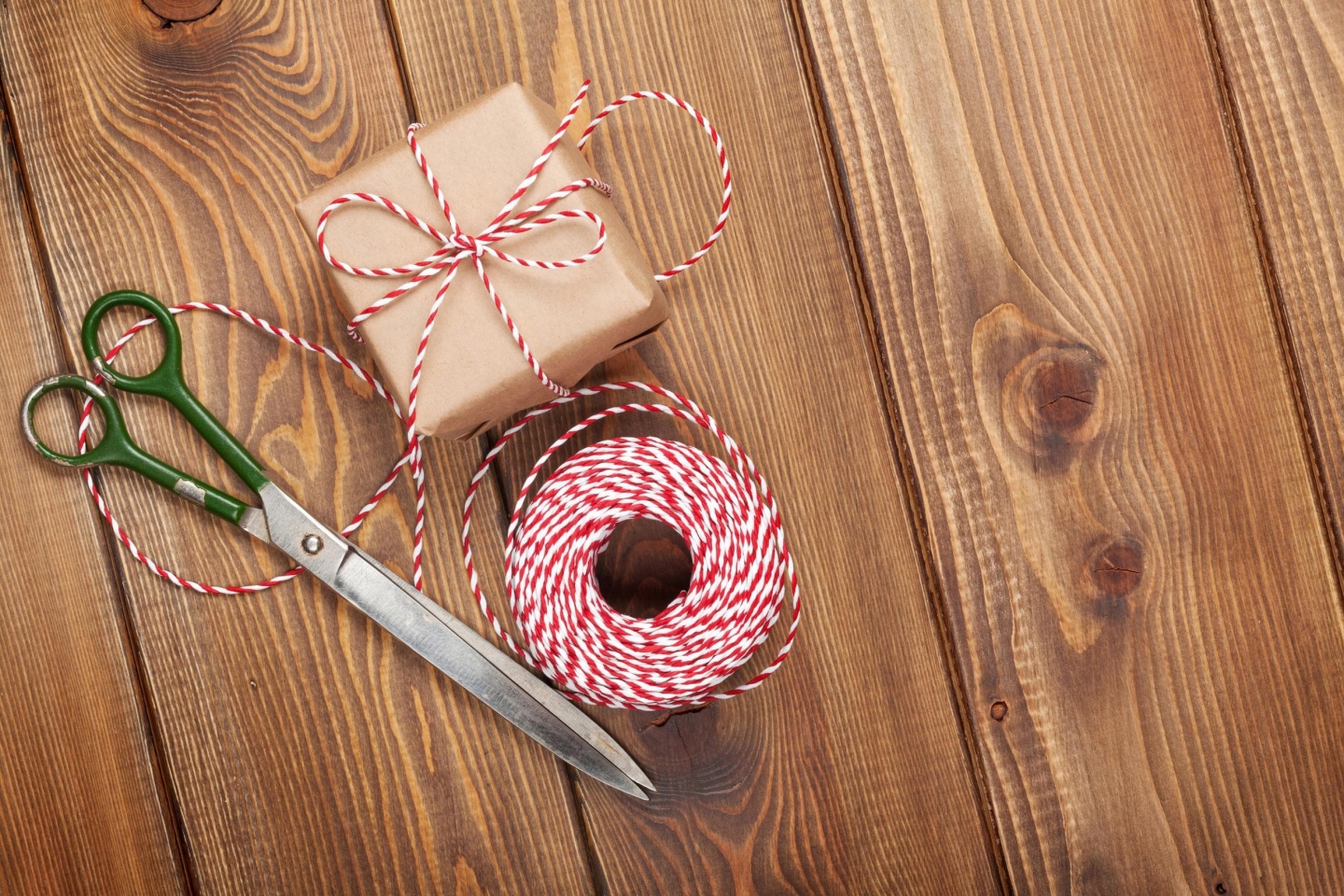 4 Holiday Shopping Trends That Will Affect Your Business This Year