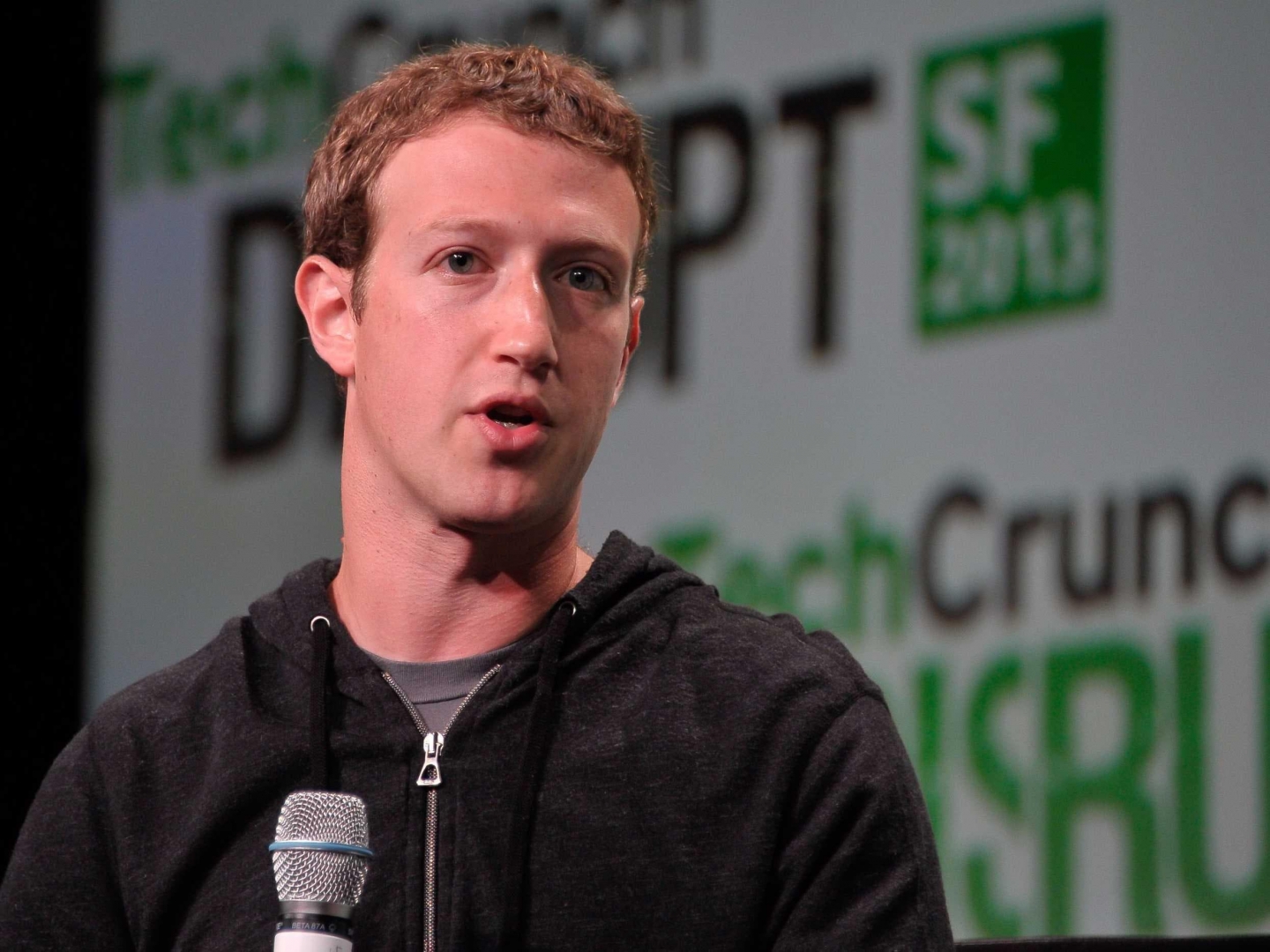 Facebook Just Filed a Fascinating Patent that Could Seriously Hurt Google’s Ad Revenue