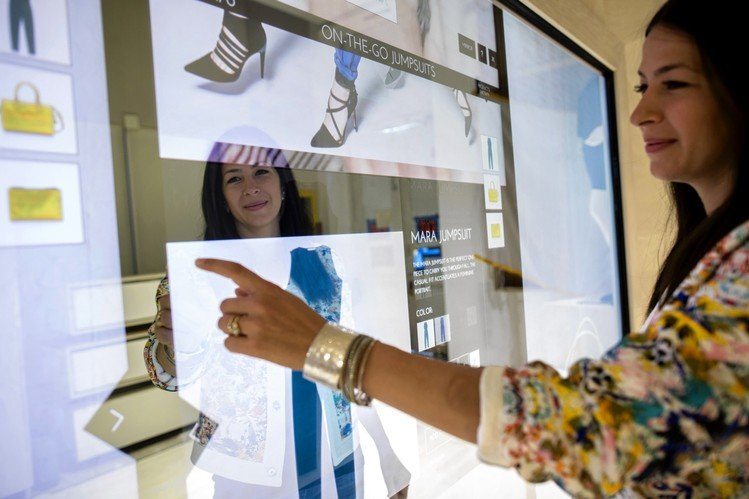 Blurred Lines: How Technology Can Give Customers an Unforgettable In‑Store Experience